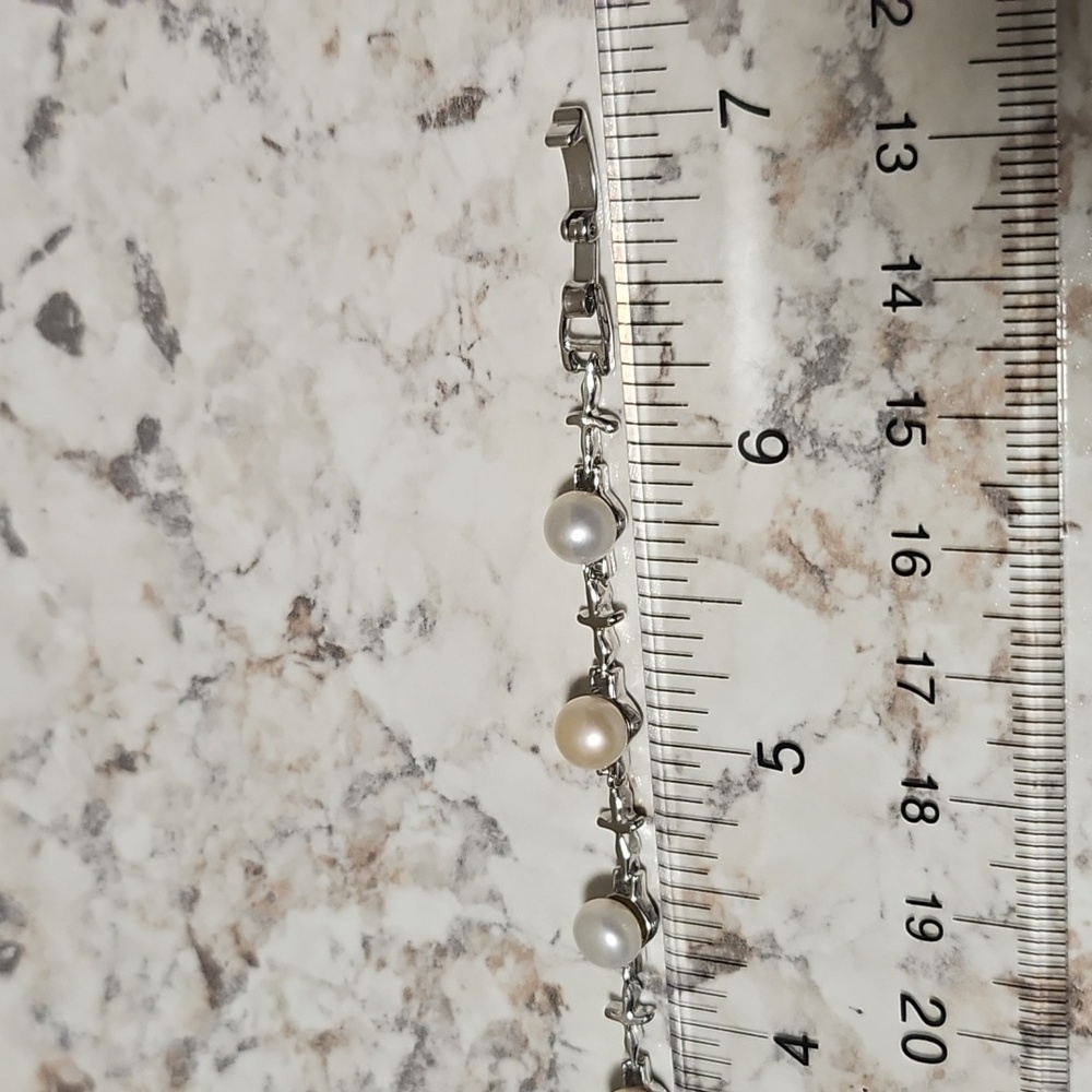 Just For Fun Pearl Bracelet - Picture 4 of 7